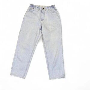 Vintage Lee light blue mom jeans with no back pockets
